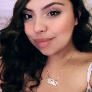 Meet your Posher, Odalis